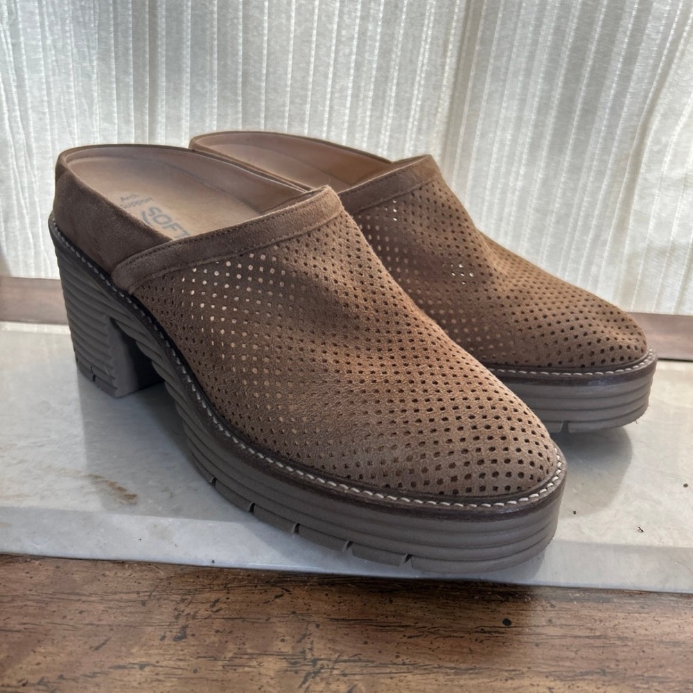 Women’s Mansi mules slip on platform Softwaves size 37- Like new
